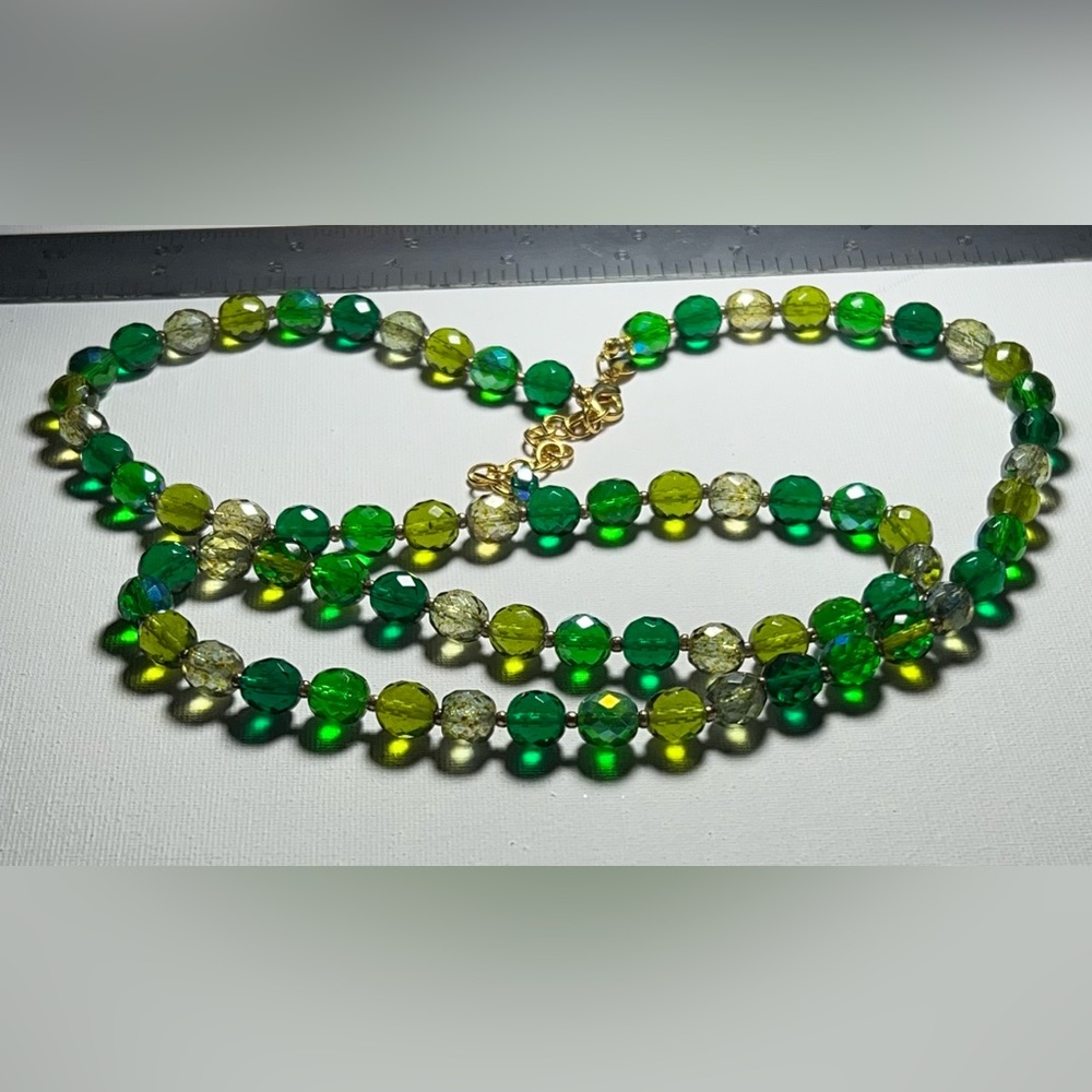 Joan Rivers Classic Collection Green Crystal Glass 36” Necklace J16
